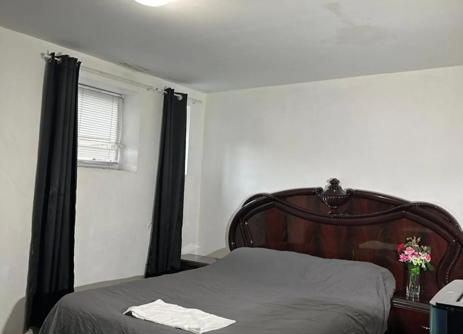 Lower Loft Suite -Space Share Toronto